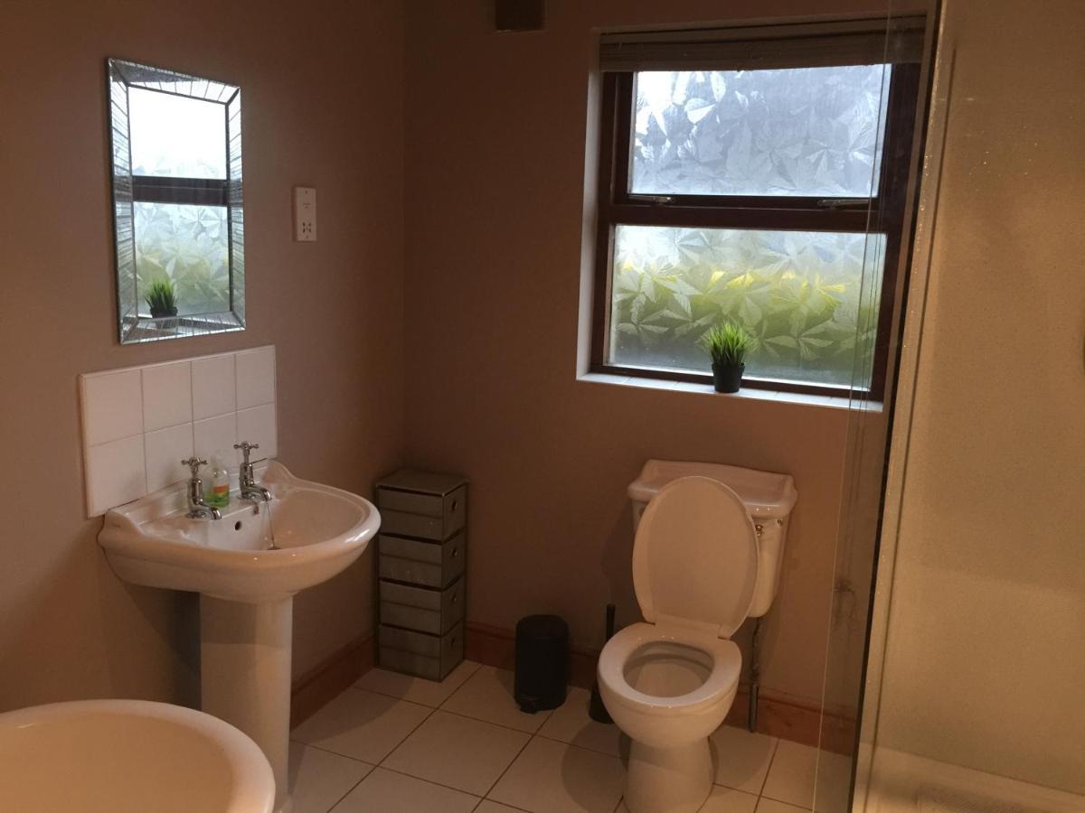 Holiday Home In Ballycastle - Fainne Na Cairde Exterior foto