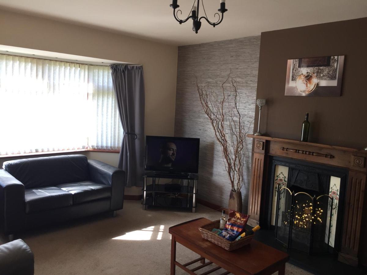 Holiday Home In Ballycastle - Fainne Na Cairde Exterior foto
